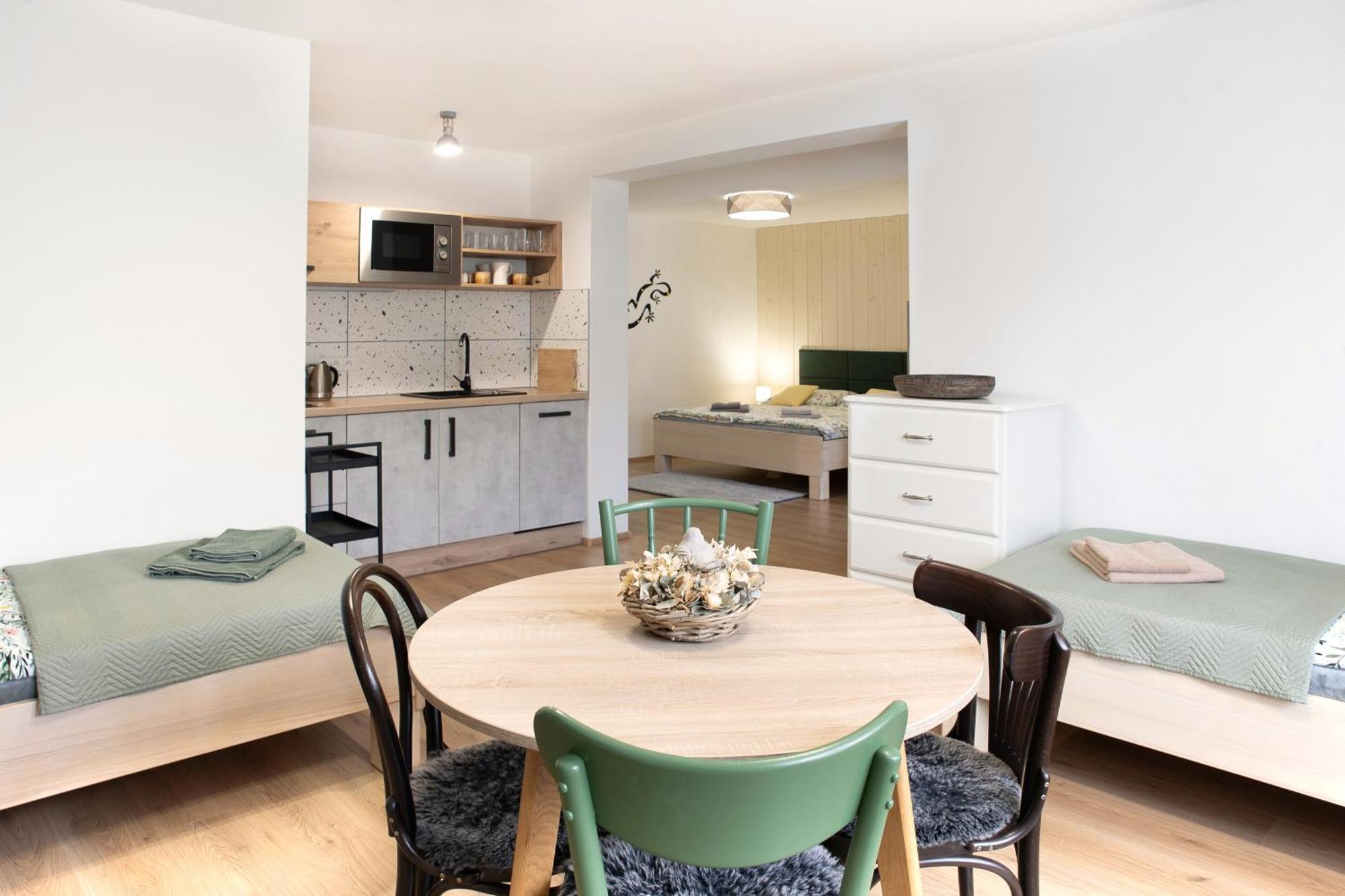Apartman Mloci Udoli • Podyji 즈노이모 외부 사진