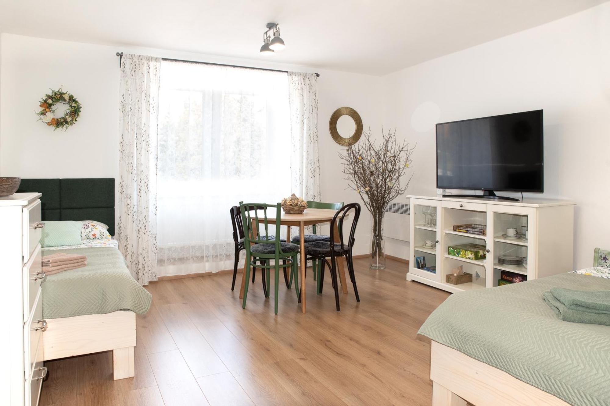 Apartman Mloci Udoli • Podyji 즈노이모 외부 사진